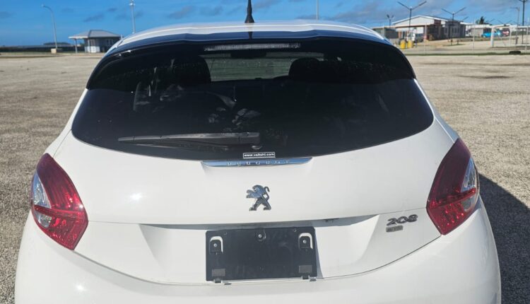 Peugeot white4