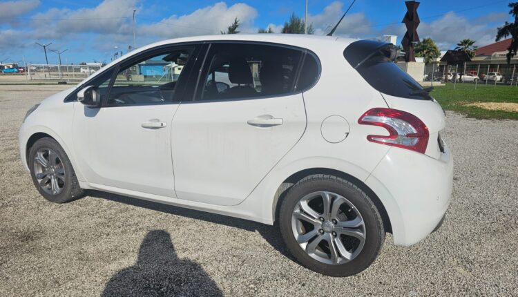 Peugeot white5