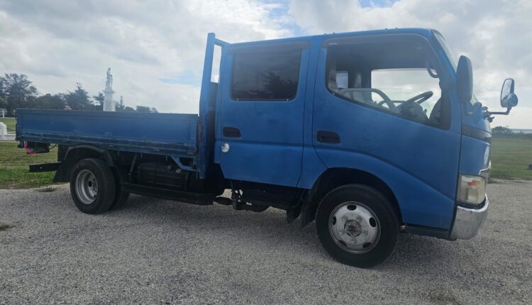 Toyota dyna 4wd 1
