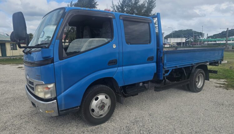 Toyota dyna 4wd 6