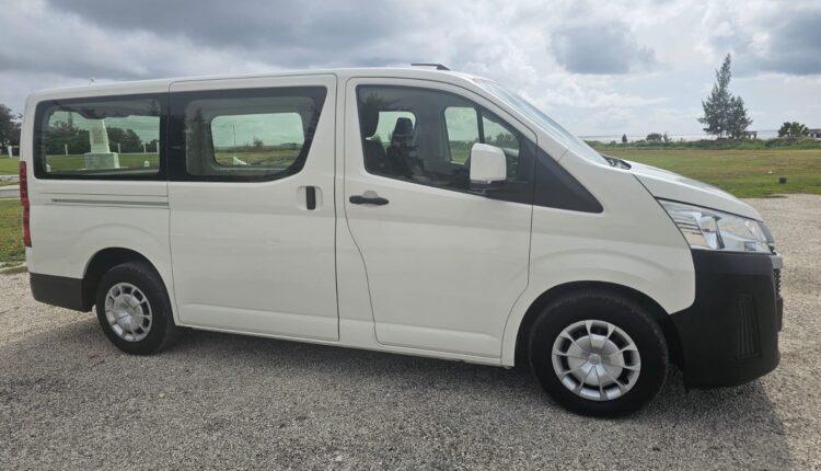 Toyota shuttle hiace 2019 1