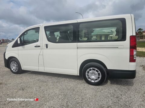 Toyota shuttle hiace 2019 5